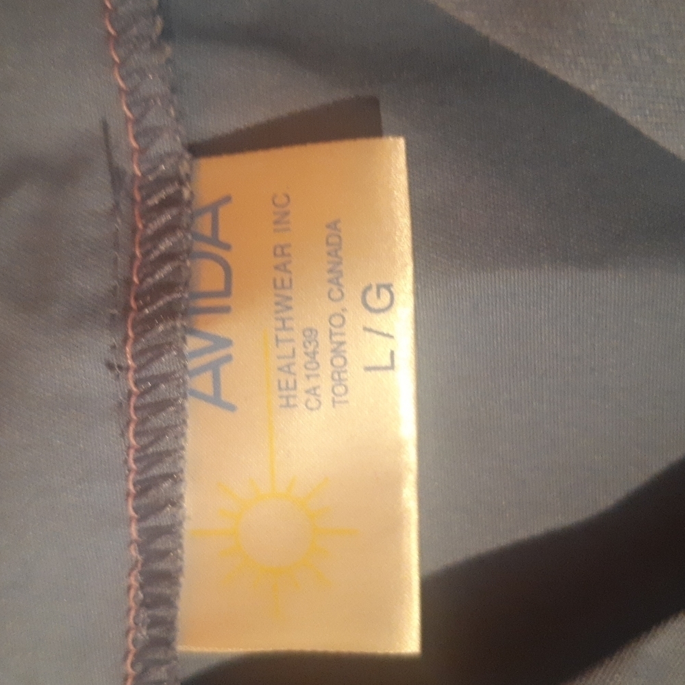AVIDA Scrub Top 256 - Picture 4 of 6